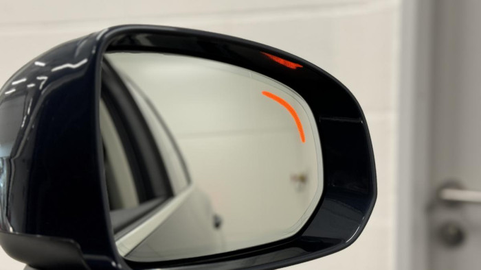 Volvo XC60 T8 AWD RECHARGE REZERVACE