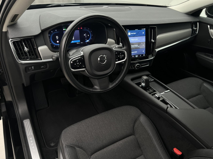 Volvo V90 B4 MOMENTUM AUT 2.0 Momentum