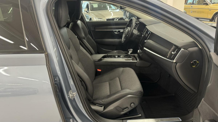 Volvo V90 CROSS COUNTRY D4 REZERVACE 2.0 d