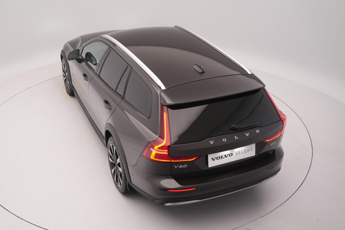 Volvo V60 CC B5 AWD PLUS