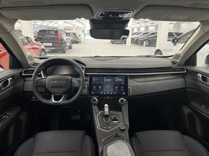 Lynk & Co 01 PHEV DCT AUT 1.maj.