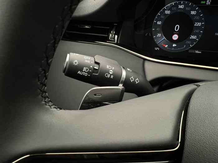 Land Rover Range Rover Evoque P270e DYNAMIC SE AWD AUT 1.5 Dynamic SE