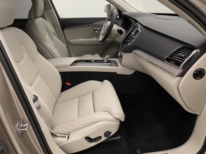 Volvo XC90 T8 AWD BRIGHT PLUS AUT 7míst