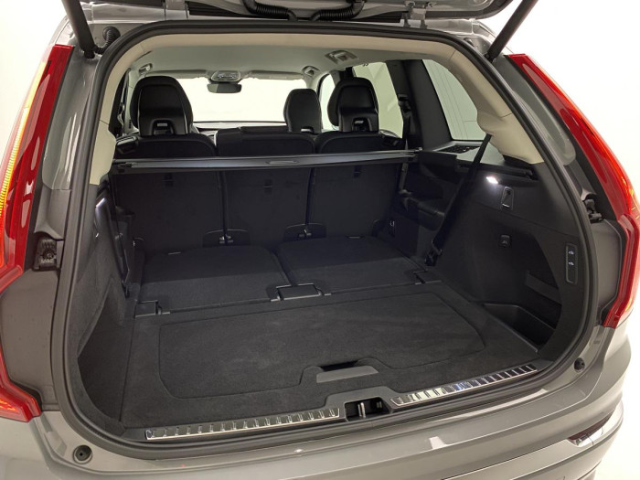 Volvo XC90 B5 AWD AUT BRIGHT PLUS 7-míst