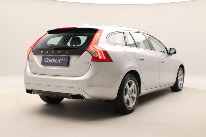 Volvo V60 D4 SUMMUM AUT NAVIGACE 2.0 d Summum