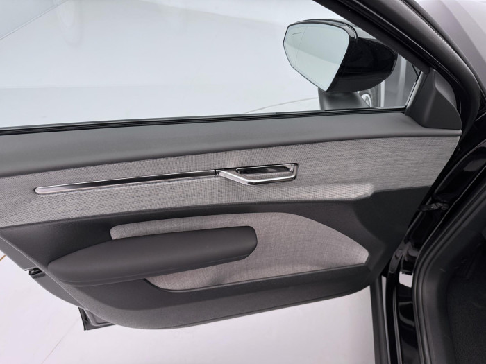 Volvo EX30 PURE ELECTRIC TWIN AWD ULTRA