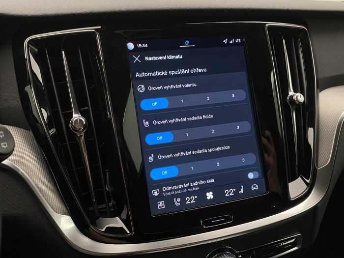 Volvo V60 B4 AUT DARK PLUS