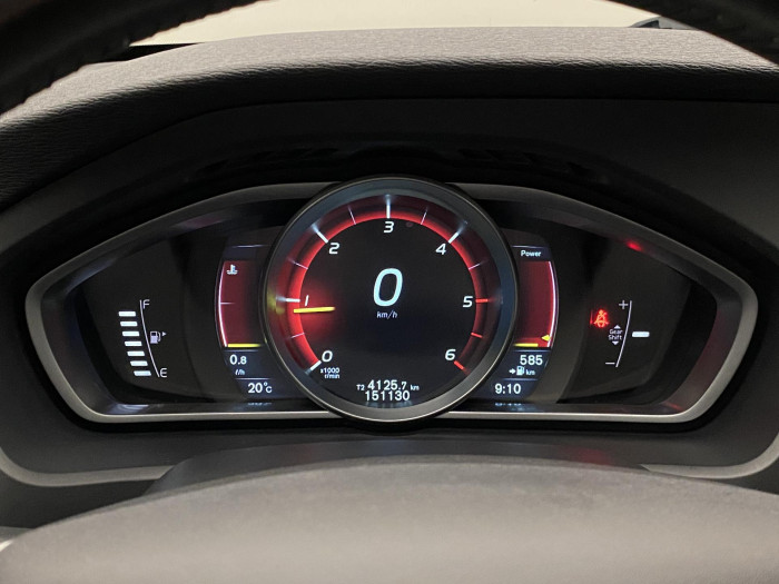 Volvo V40 D4 MOMENTUM 2.0 d Momentum