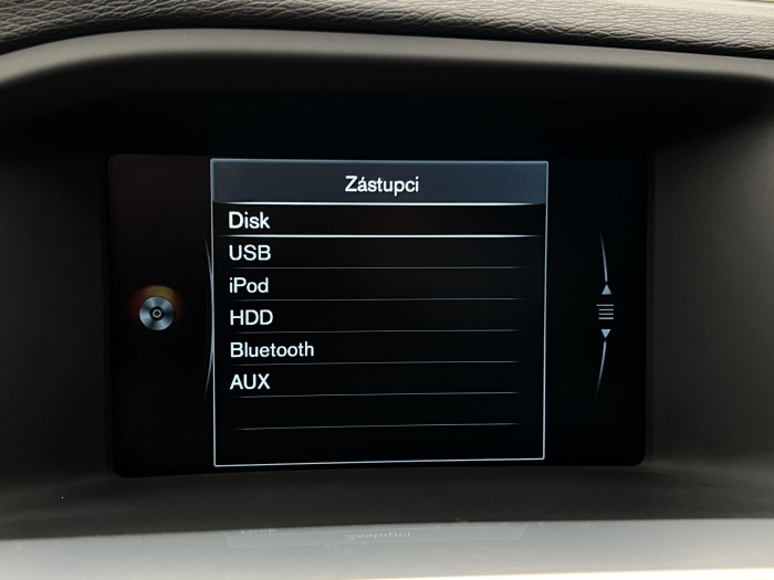 Volvo V60 D4 MOMENTUM REZERVACE 2.0 d Momentum