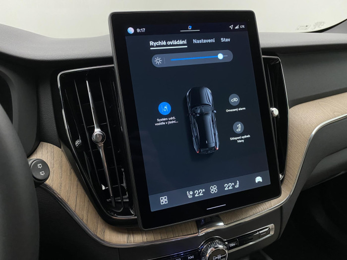 Volvo XC60 B5 AWD AUT DARK PLUS