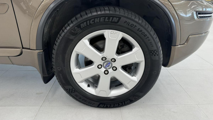 Volvo XC90 D5 AWD SUMMUM AUT REZERVACE 2.4 d Summum