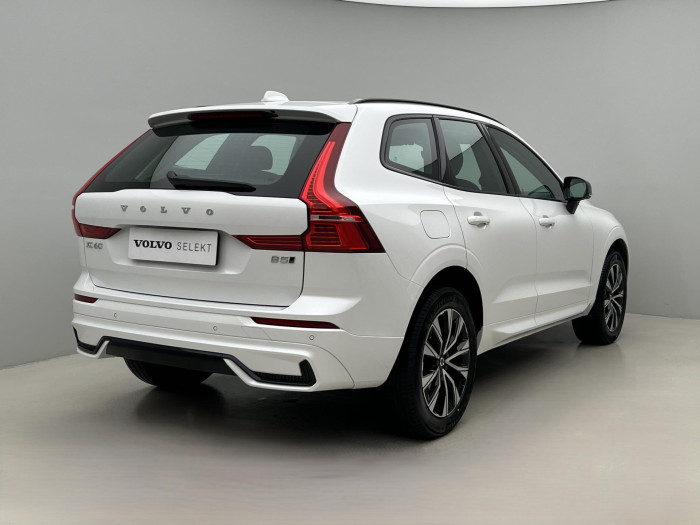 Volvo XC60 B5 AWD PLUS DARK AUT CZ