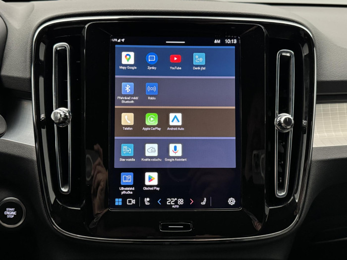 Volvo XC40 B3 PLUS DARK AUT CZ 1.maj