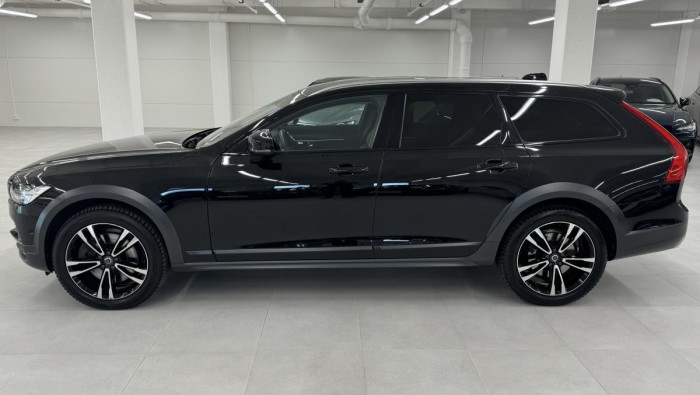 Volvo V90 CROSS COUNTRY T5 REZERVACE