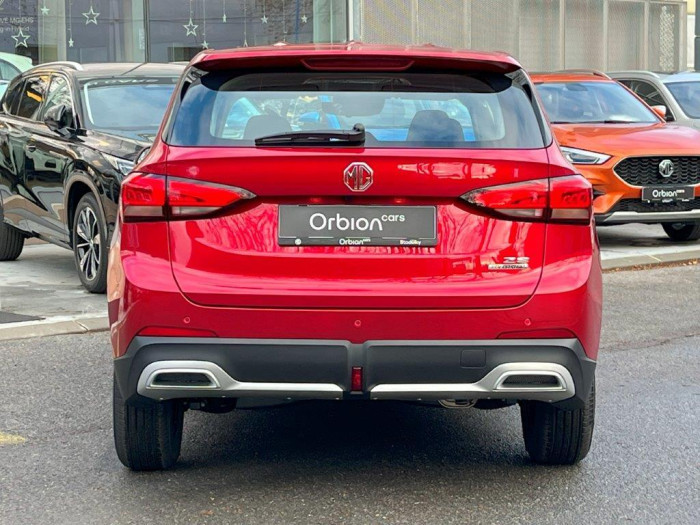 MG ZS HYBRID+ ESSENTIAL