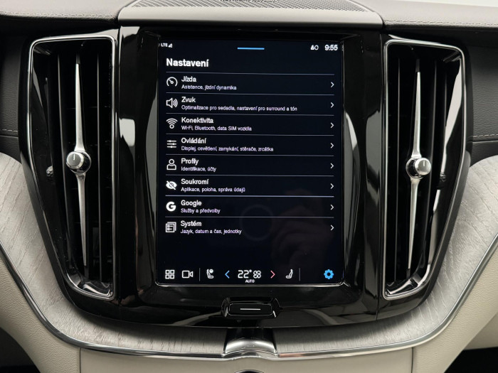 Volvo XC60 T6 AWD RECHARGE PLUS BRIGHT CZ