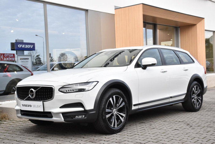 Volvo V90 CC D4 AWD ADVANCED REZERVACE 2.0 d CC CC