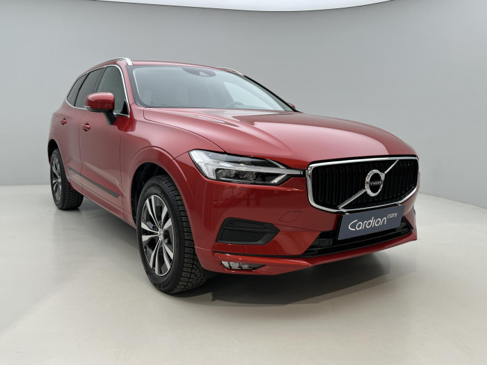 Volvo XC60 B4 AWD MOMENTUM AUT CZ 2.0 Momentum