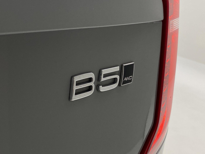 Volvo XC90 B5 AWD BRIGHT PLUS REZERVACE