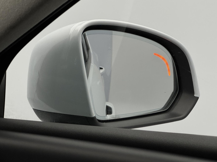 Volvo XC40 B3 MOMENTUM PRO REZERVACE 2.0 Momentum