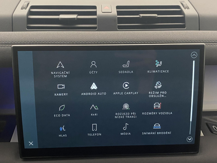 Land Rover Defender 110 D250 SE AWD AUT CZ 3.0 d SE