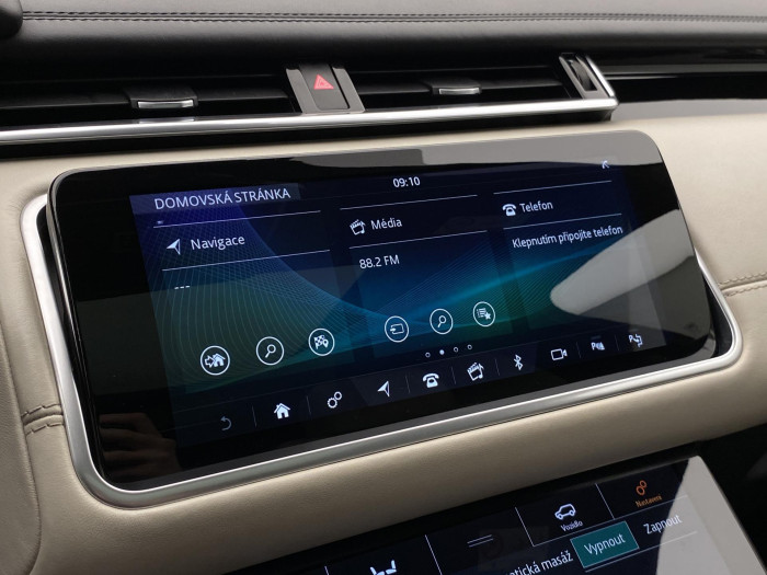 Land Rover Range Rover Velar D275 R-DYNAMIC AWD REZERVACE 3.0 d Dynamic
