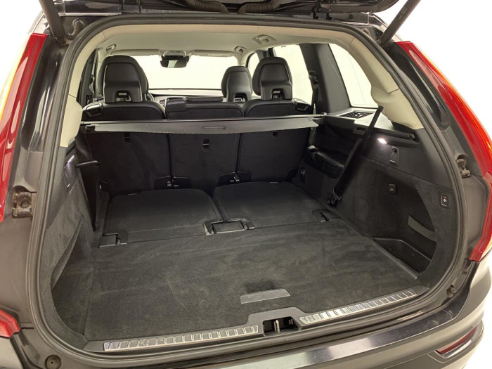 Volvo XC90 D5 AWD MOMENTUM AUT 2.0 d Momentum