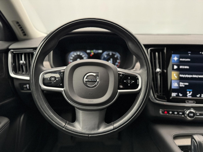 Volvo V90 CC B4 AWD PLUS AUT