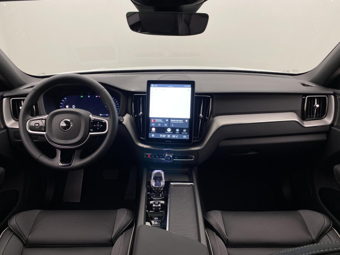 Volvo XC60 B5 AWD AUT PLUS BLACK EDITION