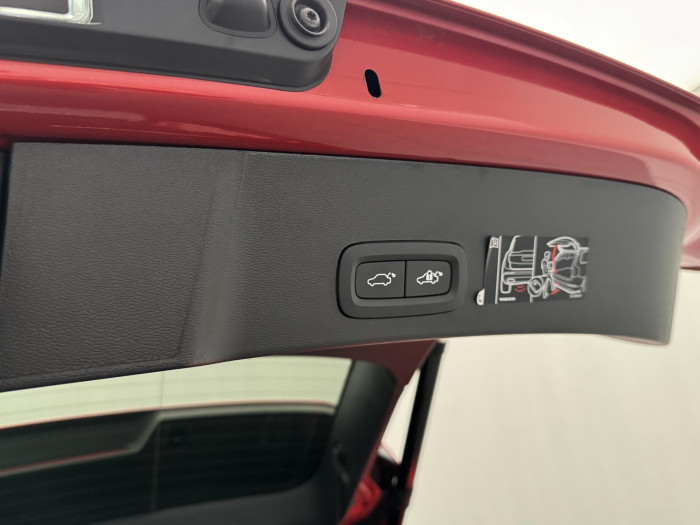 Volvo XC40 B4 INSCRIPTION AUT CZ 1 .maj