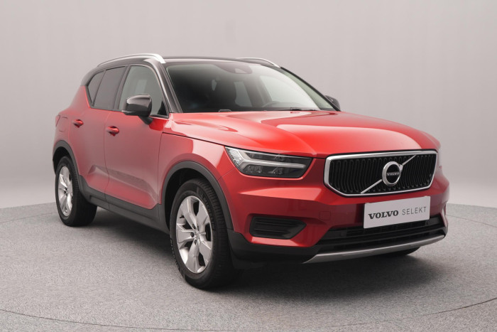 Volvo XC40 T3 MOMENTUM CZ 1. maj. 1.5 Momentum