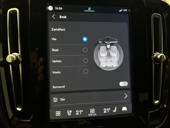 Volvo XC40 B3 DARK PLUS AUT