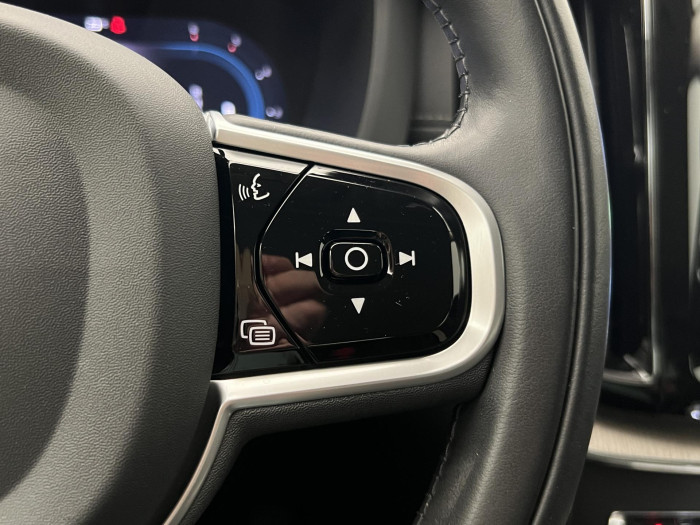 Volvo XC60 B5 AWD INSCRIPTION AUT 1.maj.