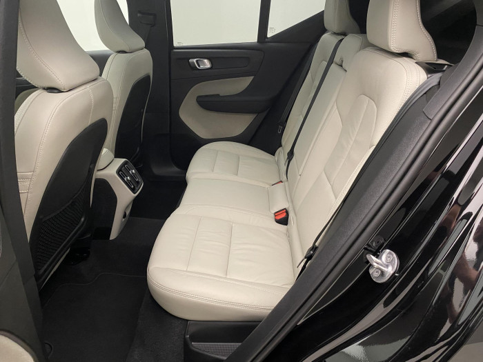 Volvo XC40 B4 AWD ULTIMATE BRIGHT CZ