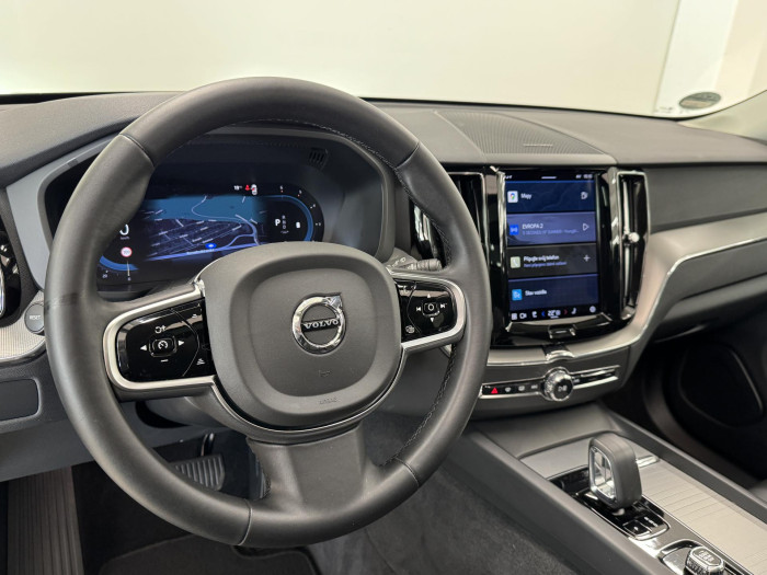 Volvo XC60 B4 AWD PLUS BRIGHT AUT