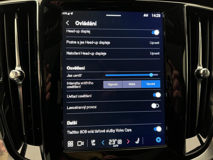 Volvo V60 T6 AWD RECHARGE ULTRA BRIGHT