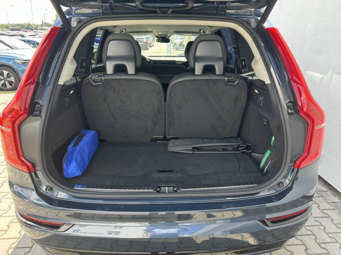 Volvo XC90 T8 AWD AT RECHARGE DARK PLUS 7