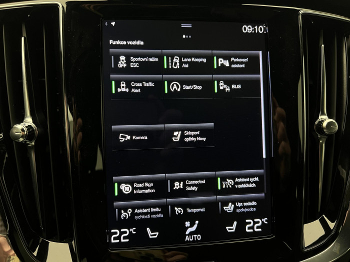 Volvo V60 B3 R-DESIGN AUT 1.maj.