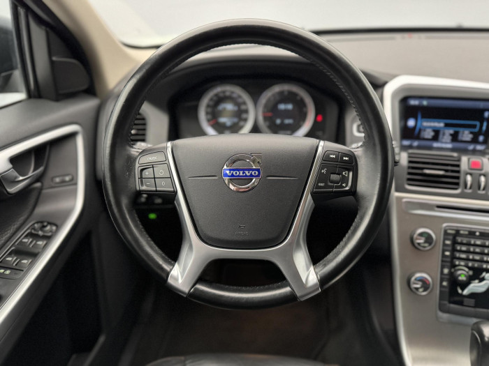 Volvo XC60 D5 AWD SUMMUM 2.4 d Summum