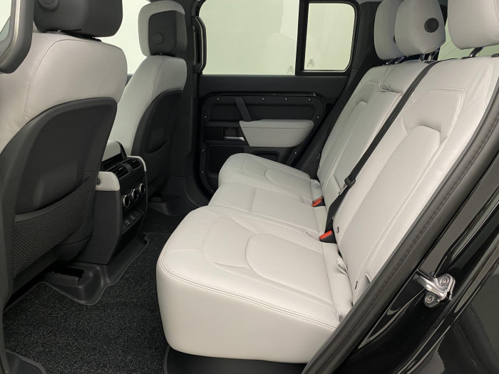 Land Rover Defender D350 X-DYNAMIC HSE AWD AUT 3.0 d Dynamic