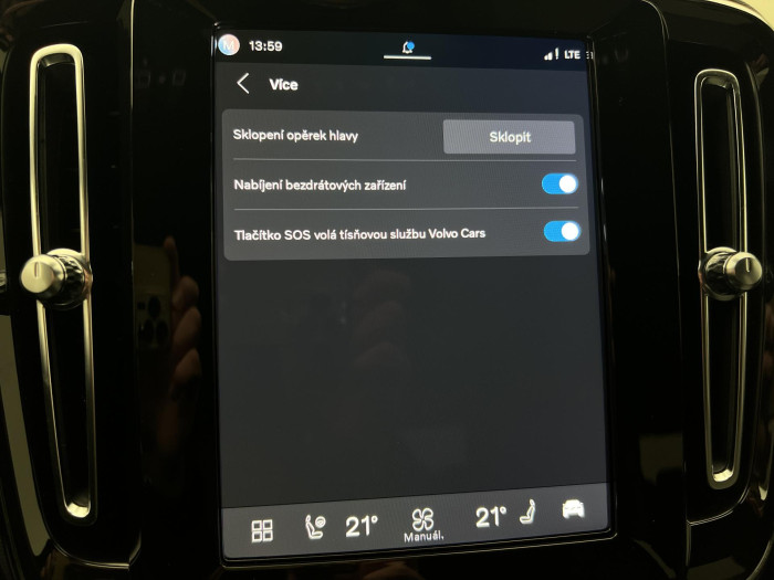 Volvo XC40 B3 DARK PLUS AUT