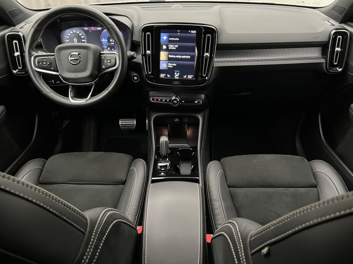 Volvo XC40 T5 RECHARGE R-DESIGN AUT