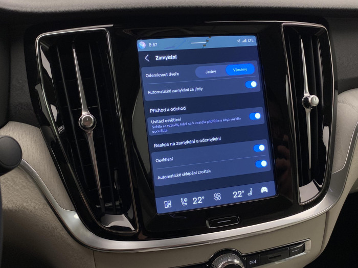 Volvo S60 B5 AWD DARK PLUS AUT CZ