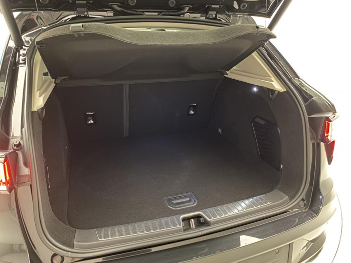 Lynk & Co 01 PHEV DCT AUT 1.maj.