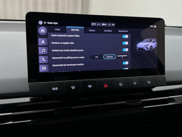 MG MG4 EV EXCLUSIVE 64 kWh CZ 1.maj. Exclusive