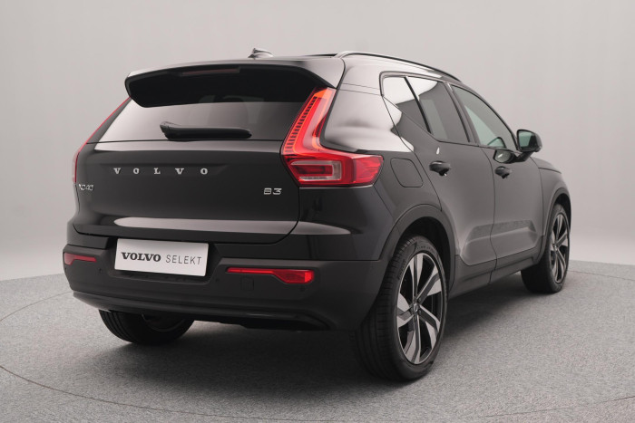 Volvo XC40 B3 DARK ULTRA CZ 1.maj