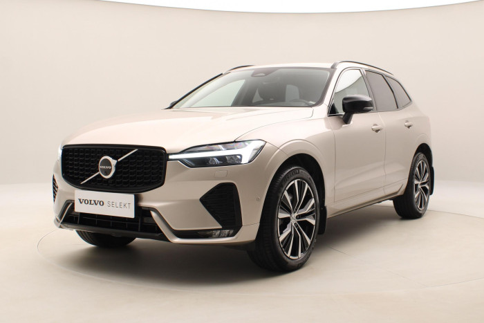 Volvo XC60 B4 AWD PLUS DARK AUT 1.maj