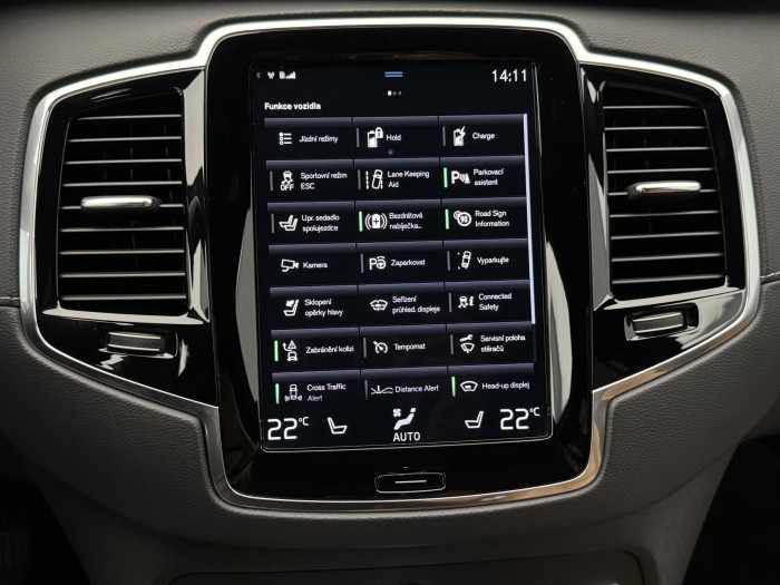 Volvo XC90 T8 AWD RECHARGE REZERVACE