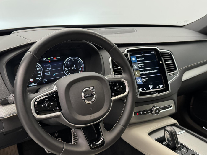 Volvo XC90 B5 AWD R-Design 7Míst 1.maj CZ